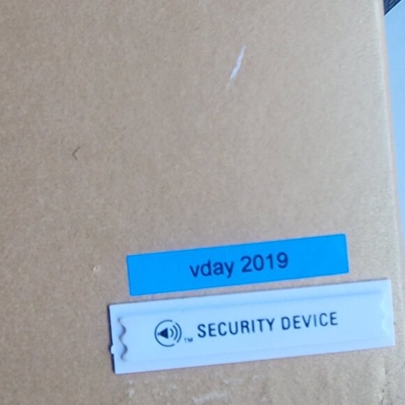 Monet Dual Compact Mirror Red Faceted Rhinestone Heart Gold Tone NIB - Picture 4 of 6